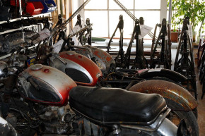 kawasaki-w1-w2-w3-restauration-werkstatt-01