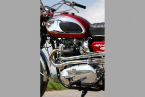 kawasaki-w2-tt-1968-rot-12