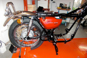 kawasaki-3-zylinder-h1-1970-restauration-08